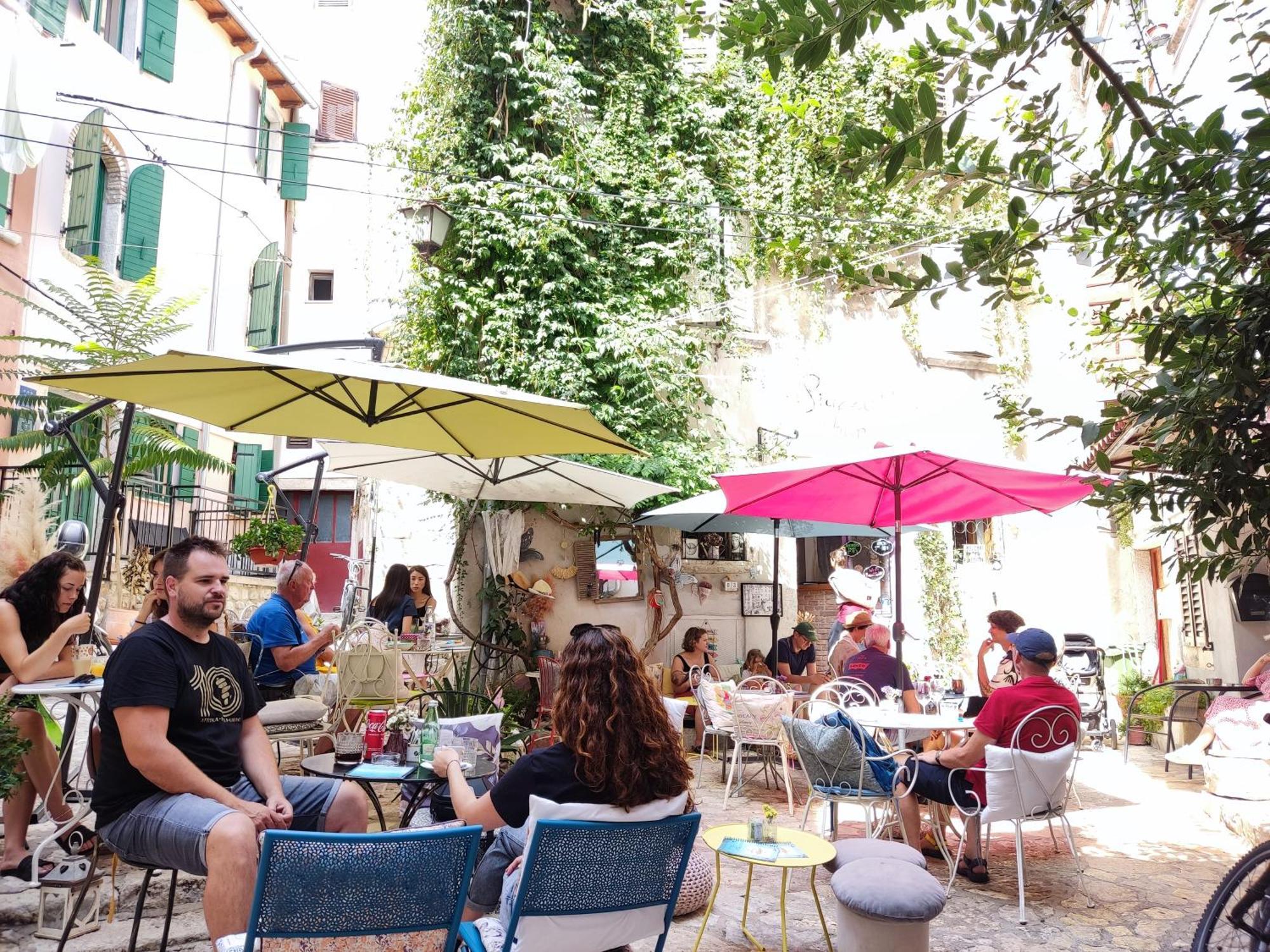 Apartment Piazza Antica Rovinj Buitenkant foto